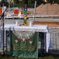 Der improvisierte Altar.